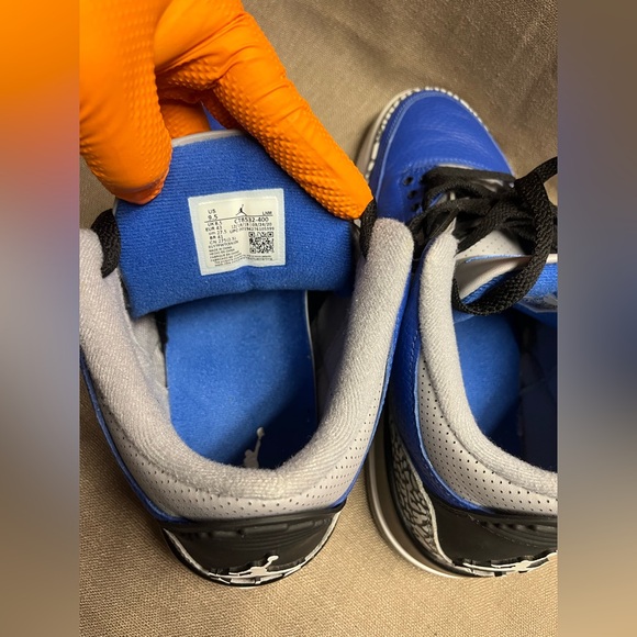 Jordan 3 Retro - Varsity Royal Cement - Picture 8 of 11
